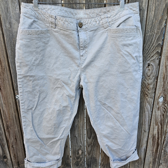 Liz Claiborne Denim - Liz Claiborne Cropped Casual Pants Women Size 18